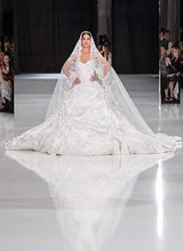 Ralph e Russo HC RS18 0615T